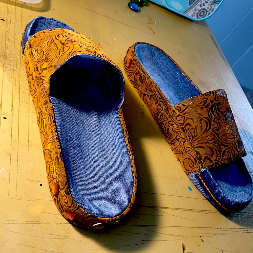 Denim baecation flops 🗺👌🔥⬆️